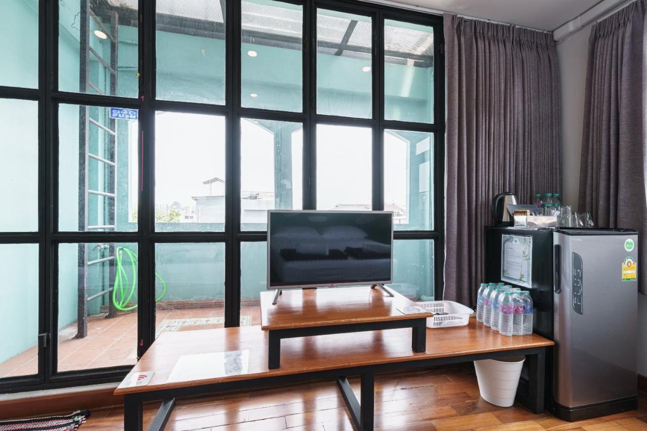 99 Hostel Khaosan 曼谷 外观 照片