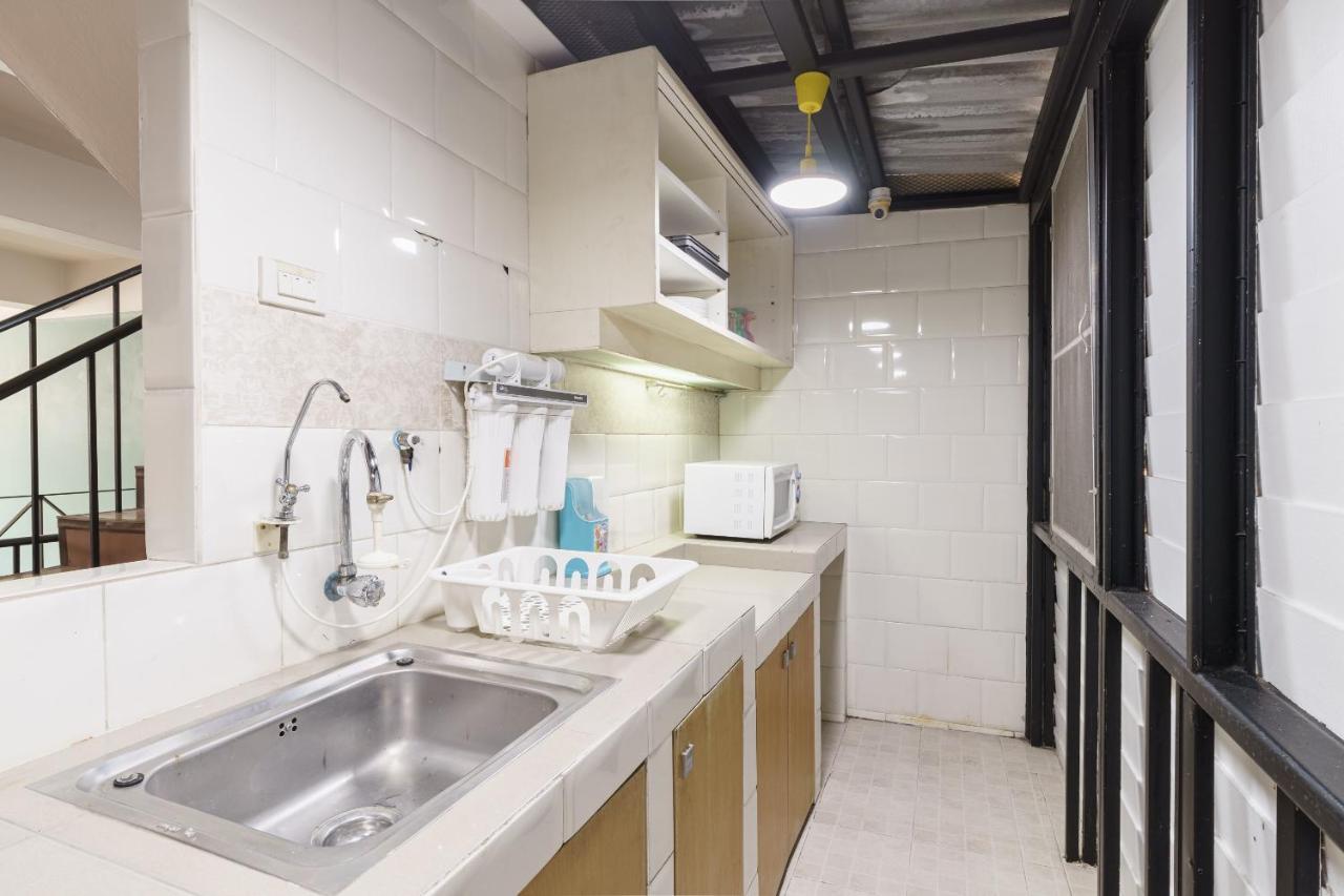 99 Hostel Khaosan 曼谷 外观 照片